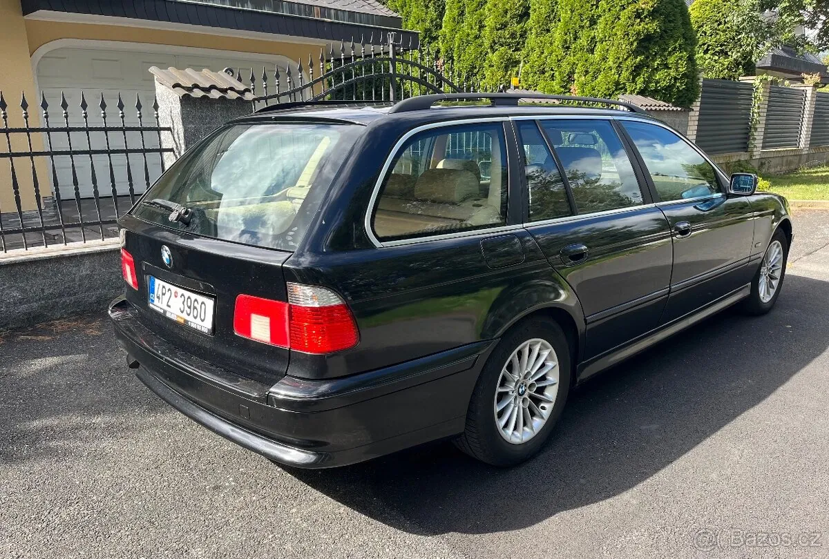 BMW 5 E39 photo 5