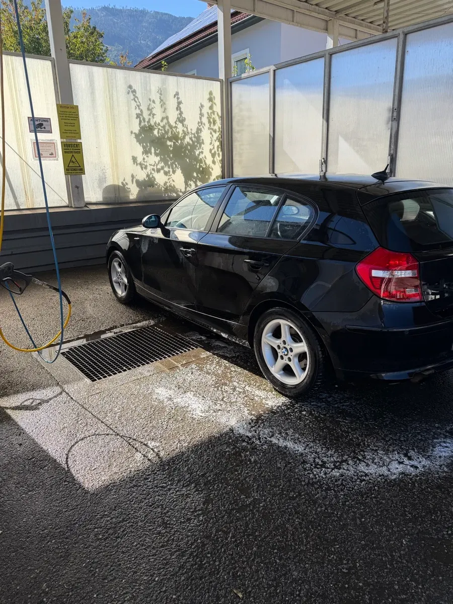BMW 1 Series 2010 photo 3