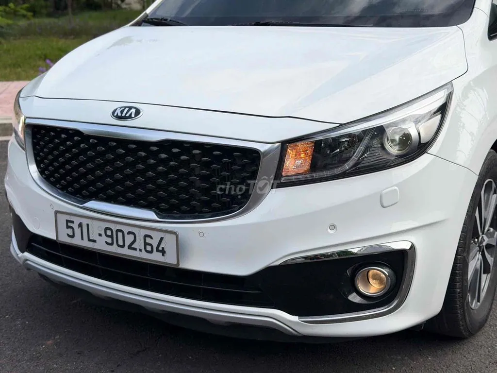 Kia Sedona 2018 photo 2