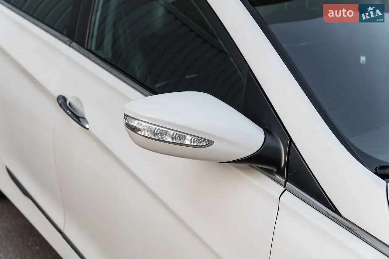 Hyundai Sonata 2013 photo 4