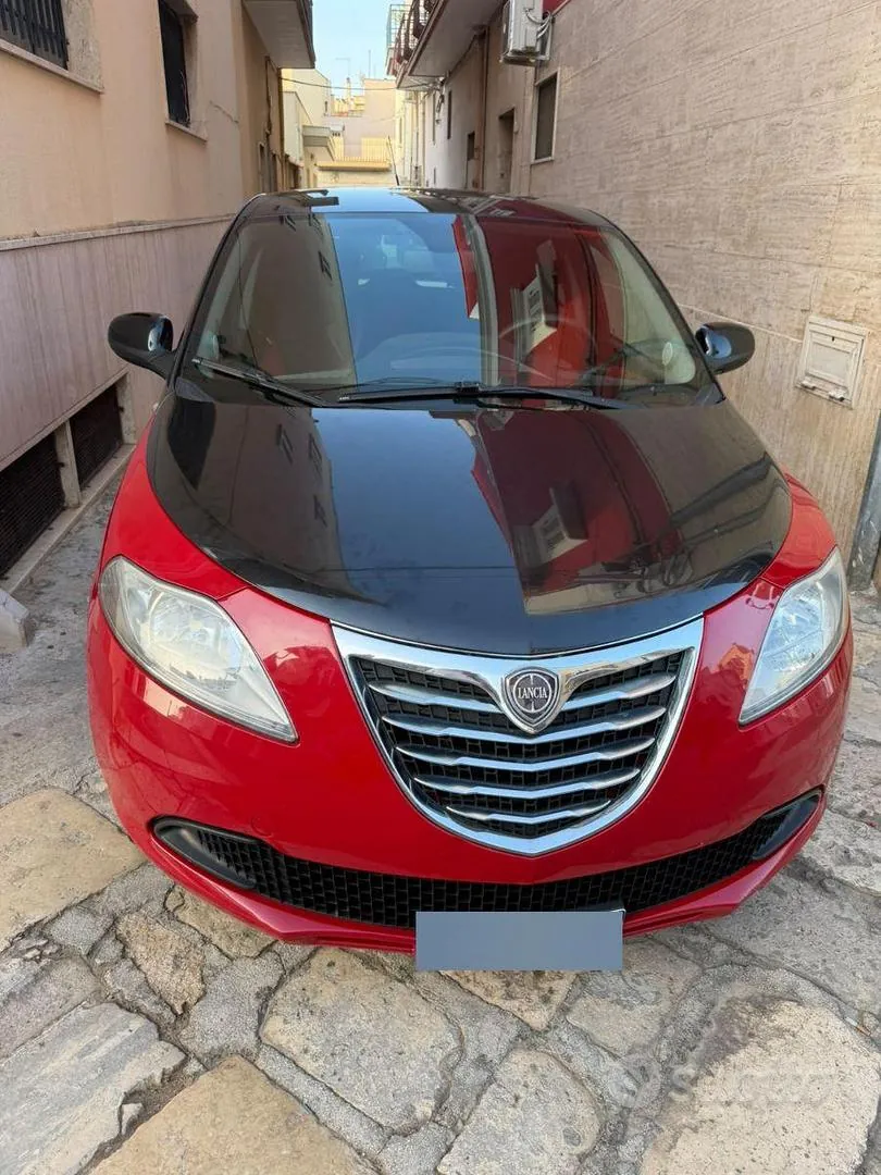 Lancia Ypsilon