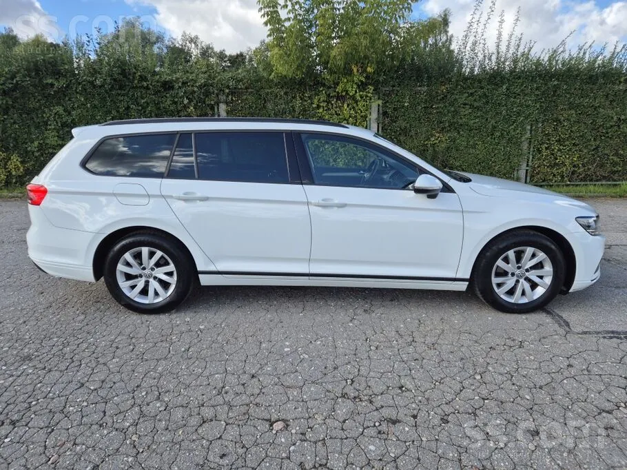Volkswagen Passat 2019 photo 2