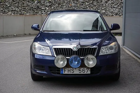 Skoda Octavia 2010 photo 3