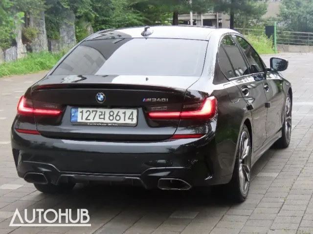 BMW 3 Series 2021 photo 3
