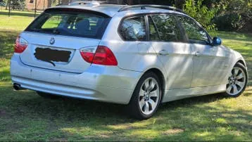 BMW 318 2008 photo 2