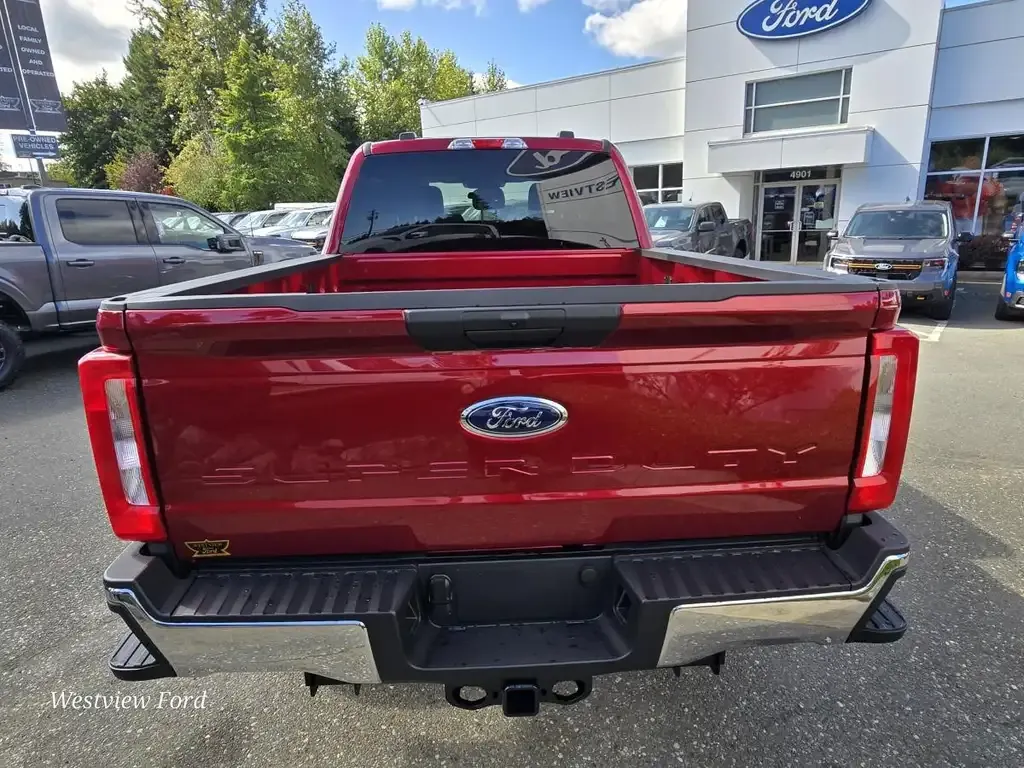Ford F-350 Super Duty 2026 photo 4