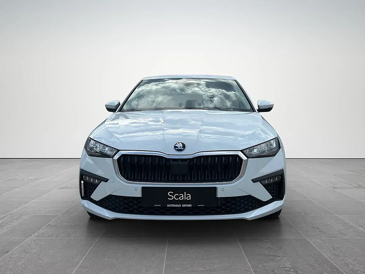 Skoda Scala 2026 photo 2