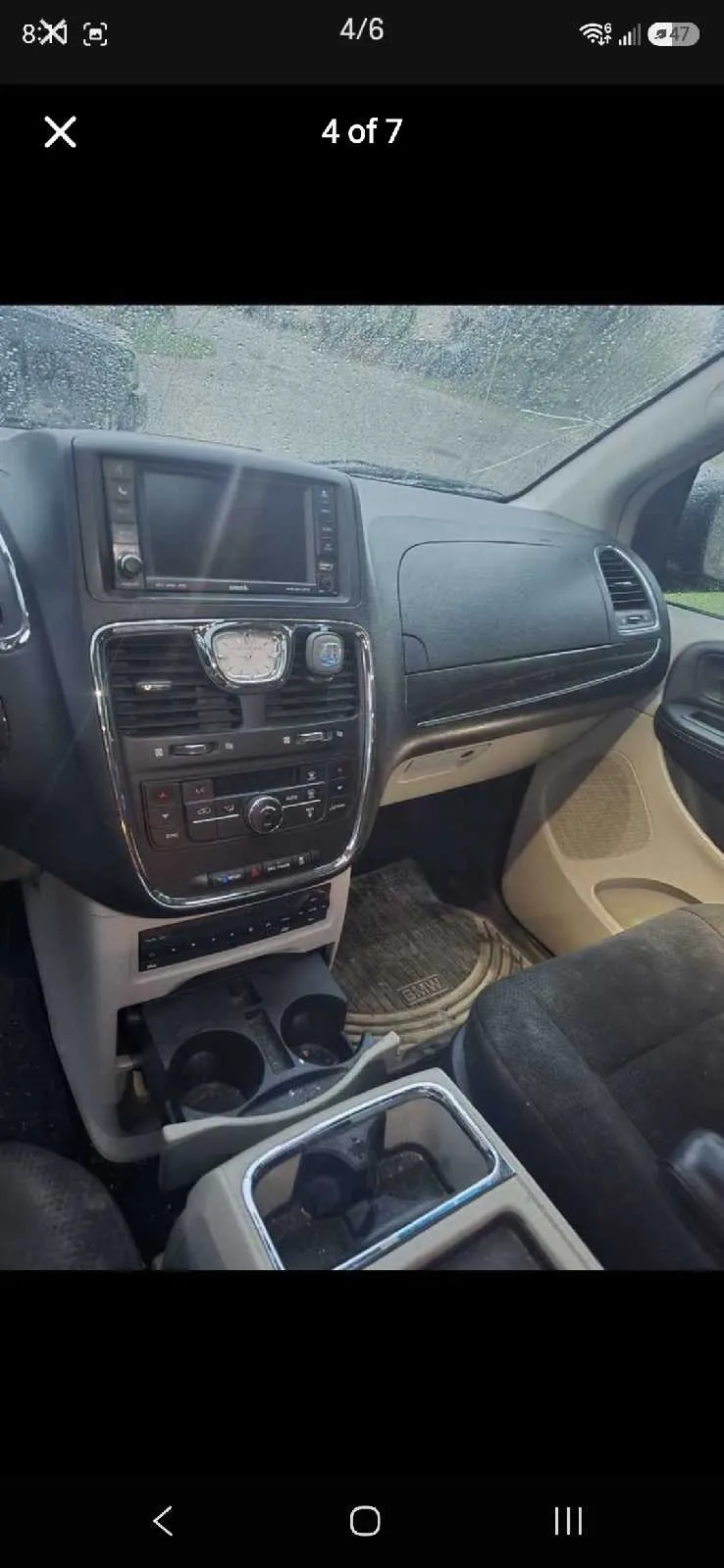 Chrysler Town And Country 2011 photo 4