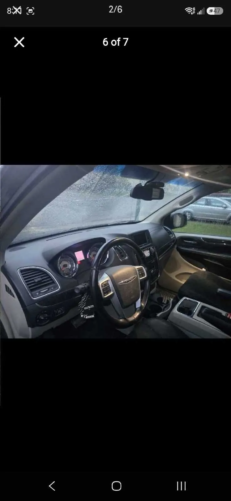 Chrysler Town And Country 2011 photo 2