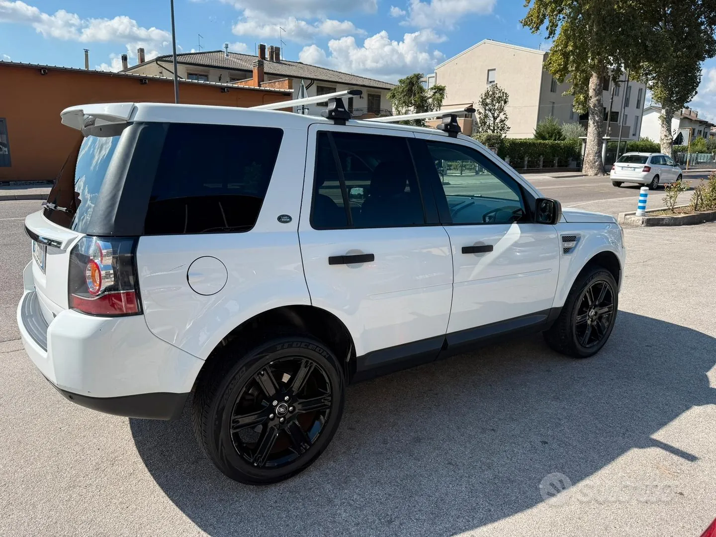 Land Rover Freelander 2012 photo 5