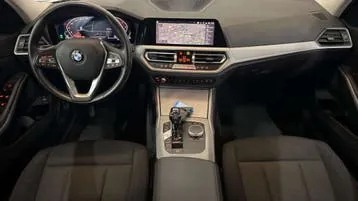 BMW 3 Series 2021 photo 3