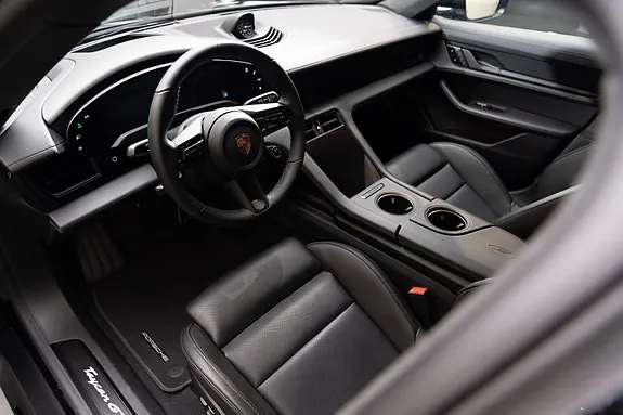 Porsche Taycan 2026 photo 4