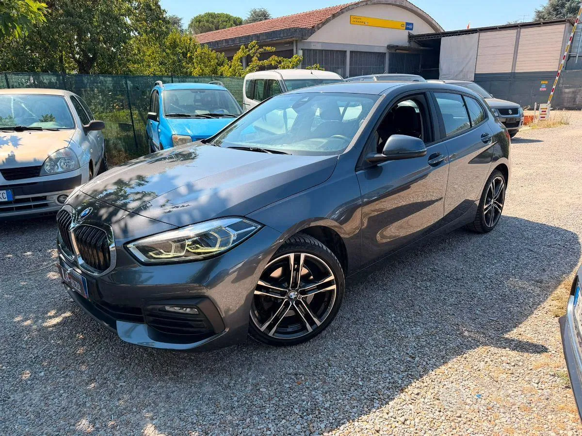 BMW 1 Series 2021 photo 2