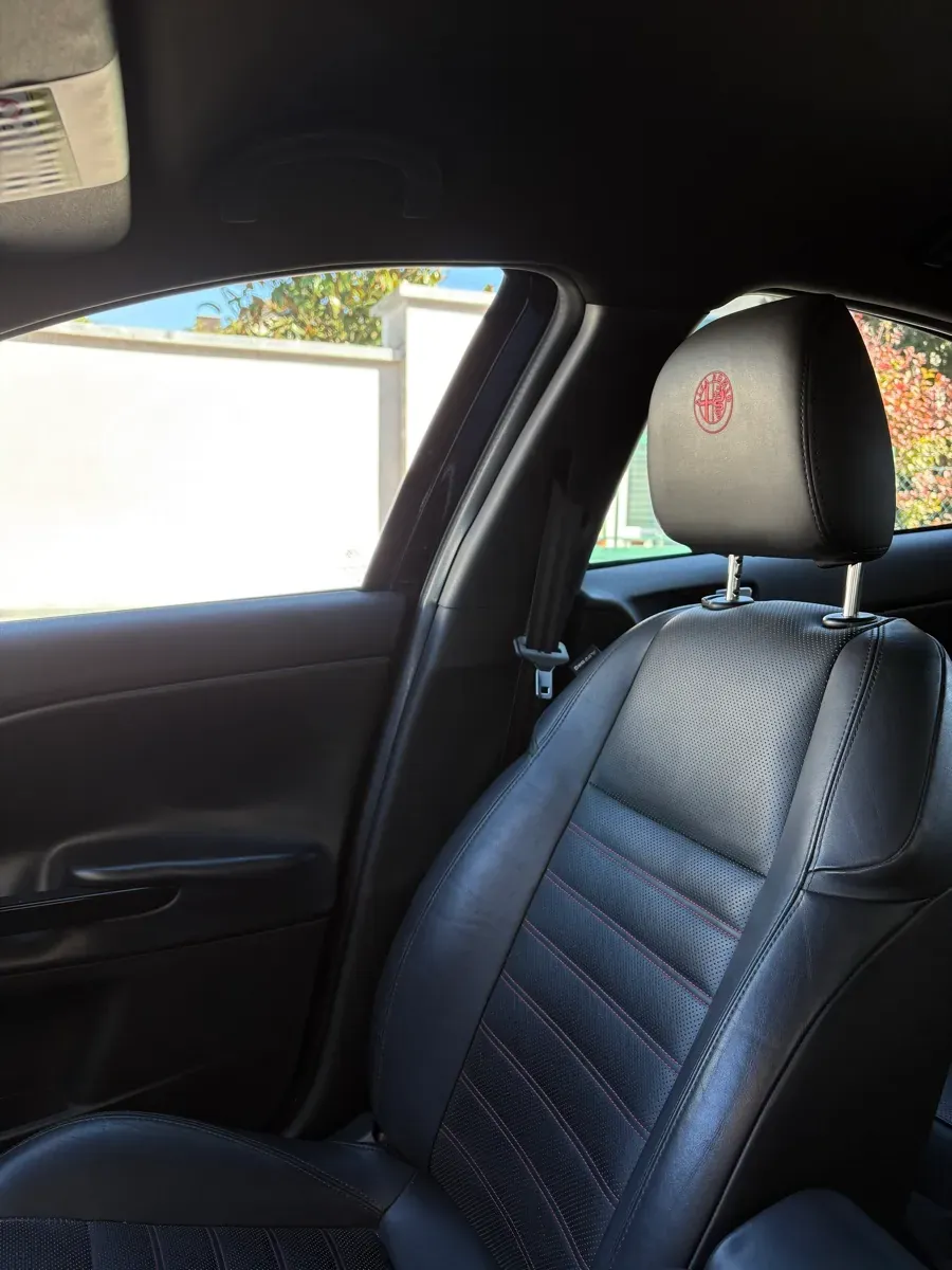 Alfa Romeo Giulietta 2010 photo 3