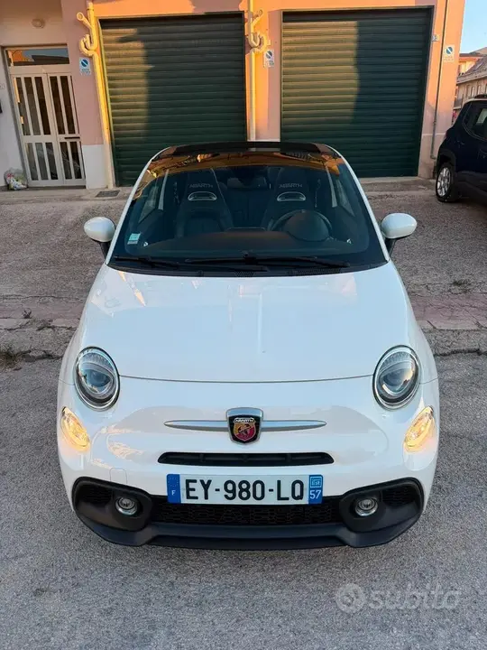 Abarth 595 2017 photo 2