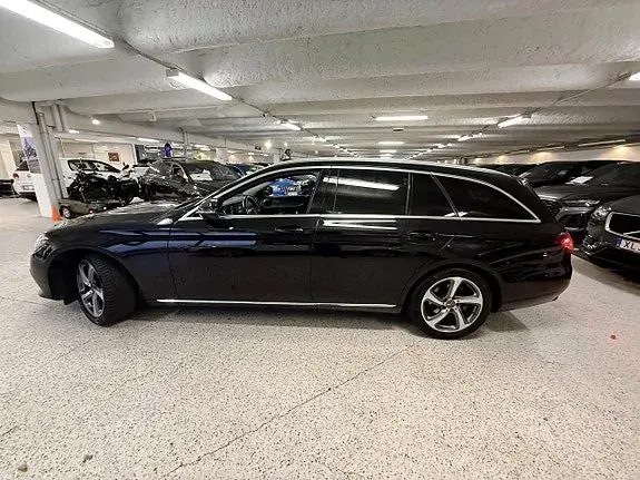 Mercedes-Benz E 220 2019 photo 4