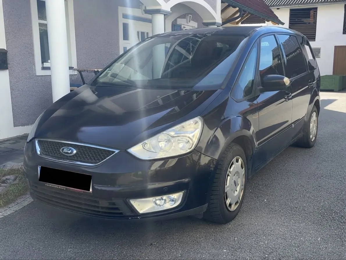 Ford Galaxy 2008 photo 3