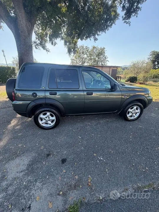 Land Rover Freelander 2006 photo 2