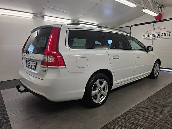Volvo V70 2014 photo 3