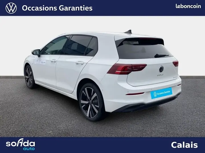 Volkswagen Golf 2026 photo 3
