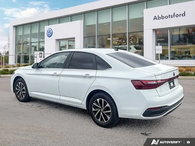 Volkswagen Jetta 2025 photo 3
