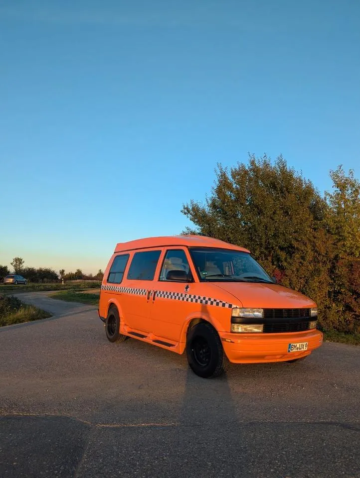 Chevrolet Astro