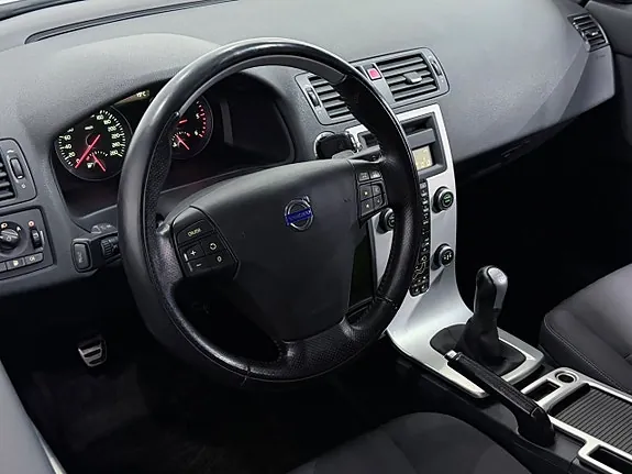 Volvo V50 2012 photo 2