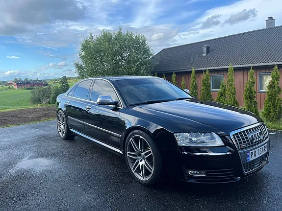 Audi S8
