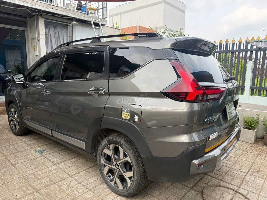 Mitsubishi Xpander Cross 2024 photo 4