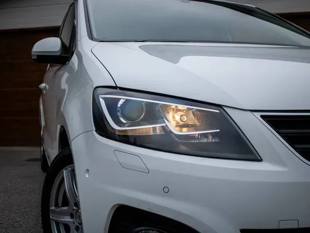 Seat Alhambra 2018 photo 2
