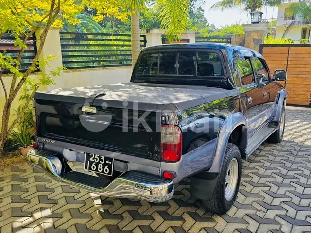 Toyota Hilux 1999 photo 4