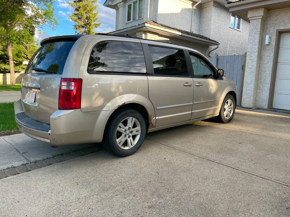 Dodge Grand Caravan 2008 photo 2