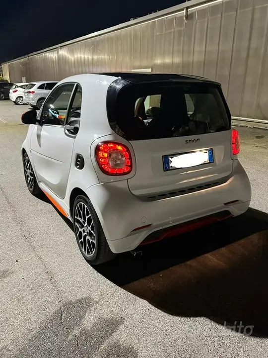 Smart Fortwo 2018 photo 2