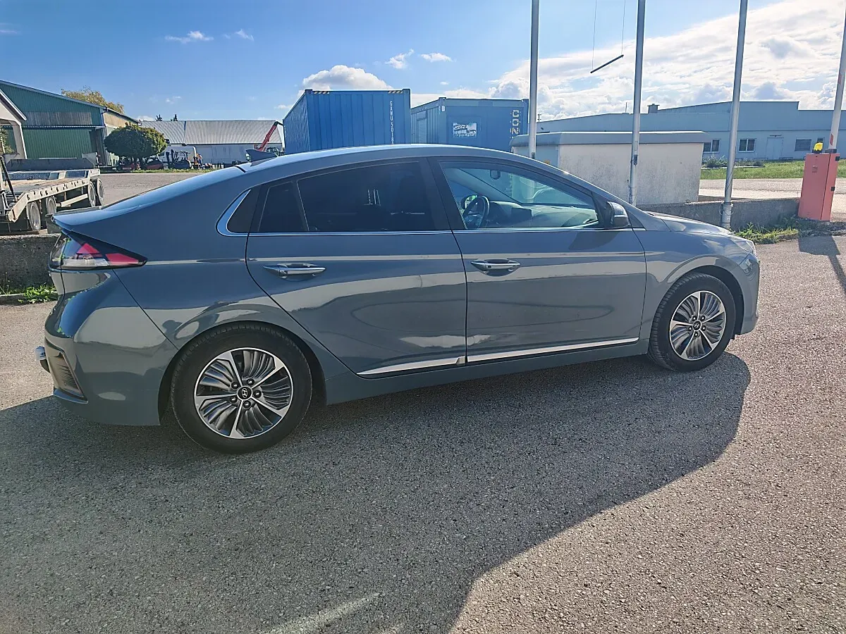 Hyundai Ioniq 2020 photo 3