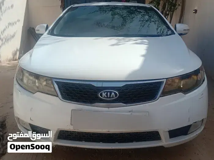 Kia Cerato 2012 photo 4