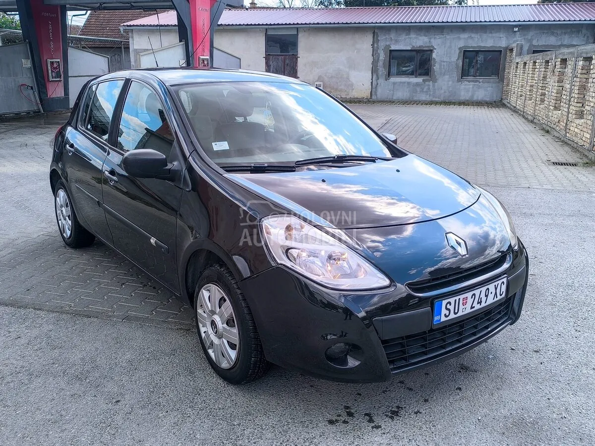 Renault Clio 2009 photo 2