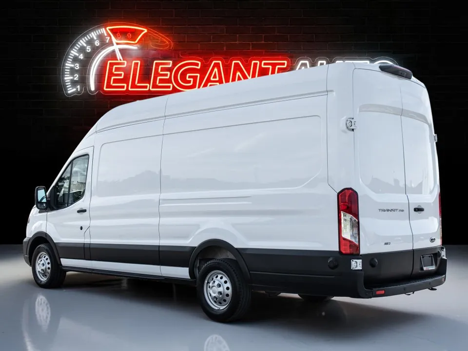 Ford Transit 2025 photo 4