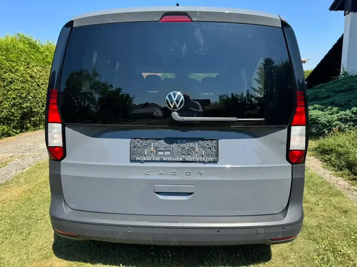 Volkswagen Caddy 2023 photo 3
