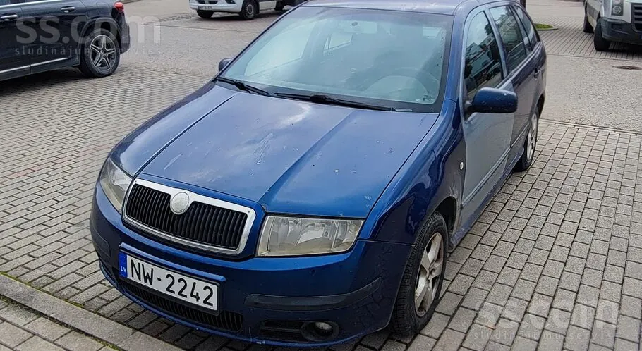 Skoda Fabia 2006 photo 2