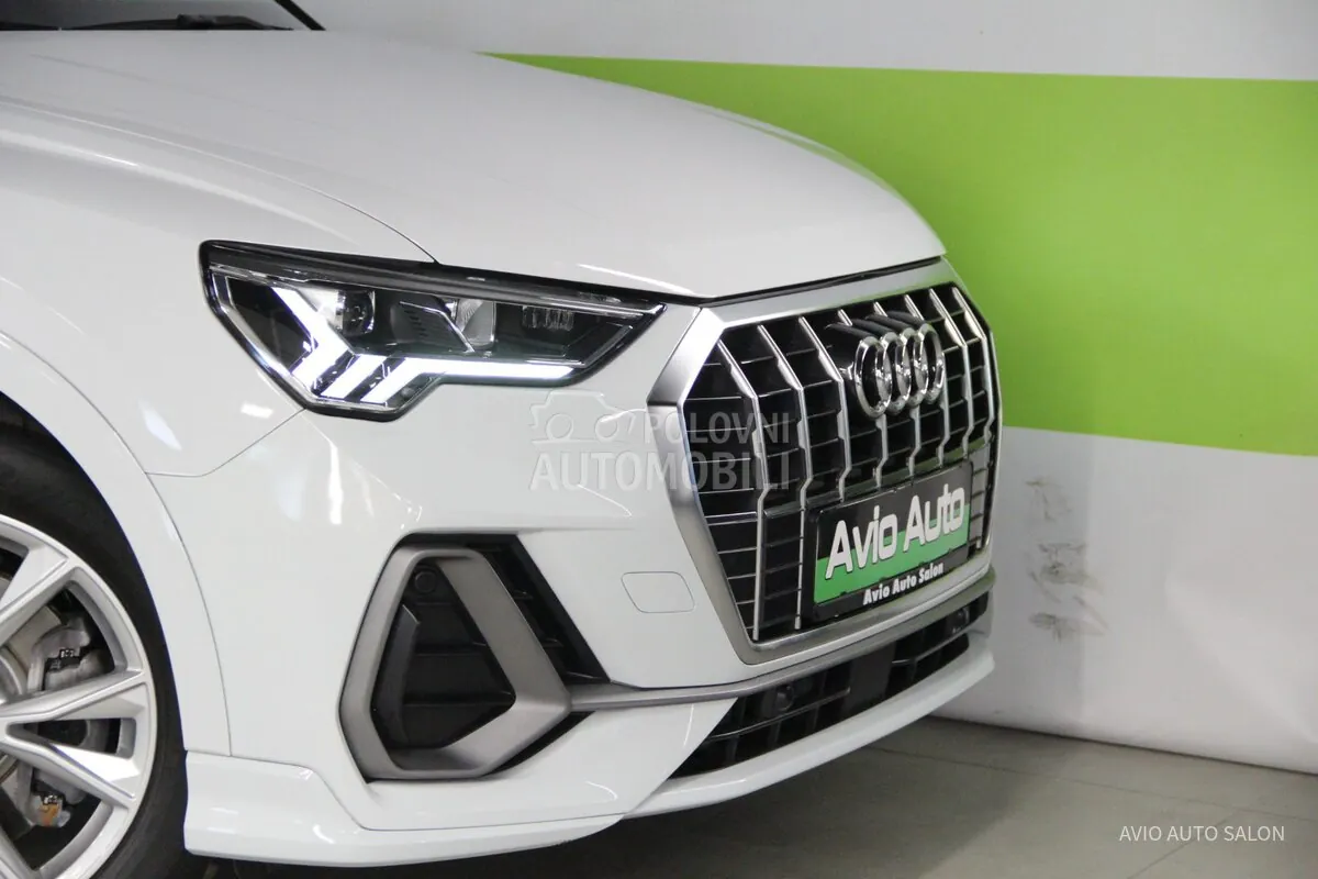 Audi Q3 2022 photo 3