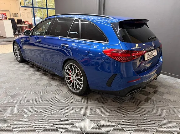Mercedes-Benz C63 2024 photo 4