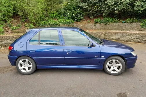 Peugeot 306