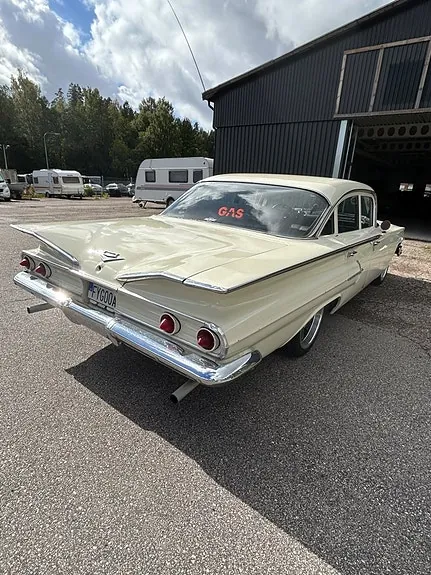 Chevrolet Bel Air 1960 photo 2