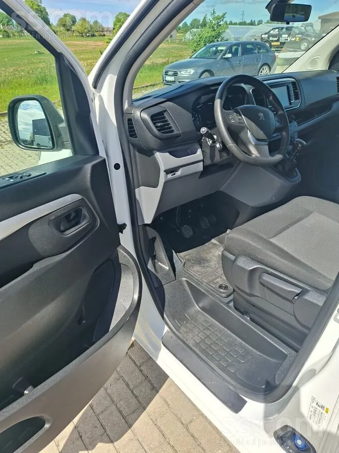 Peugeot Expert 2021 photo 2