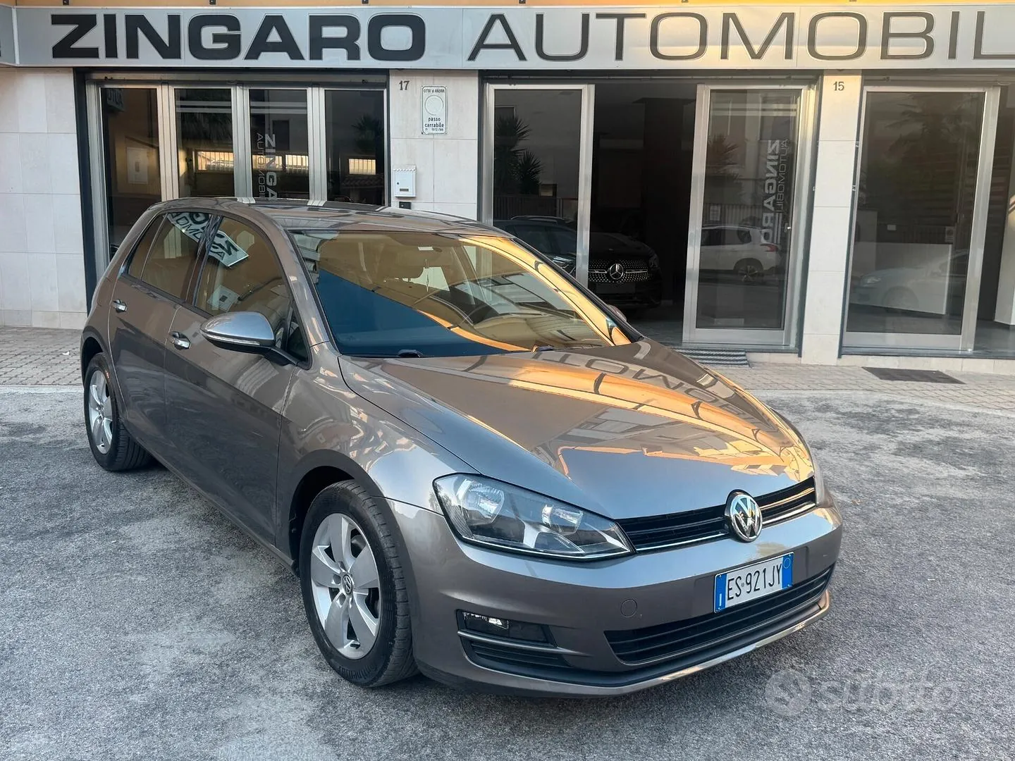 Volkswagen Golf 2013 photo 2