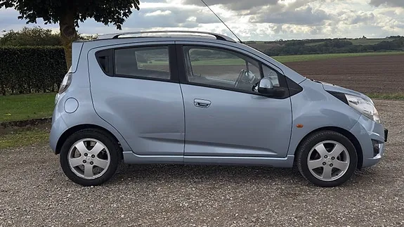 Chevrolet Spark 2011 photo 3
