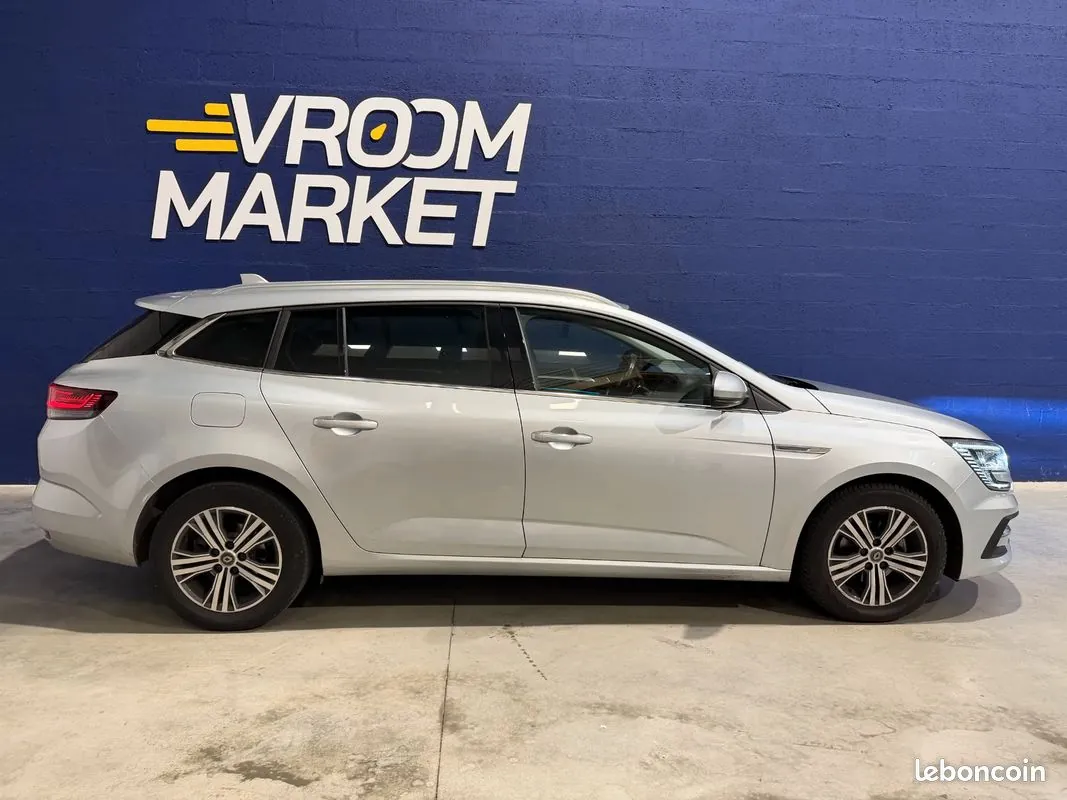 Renault Megane 2022 photo 2