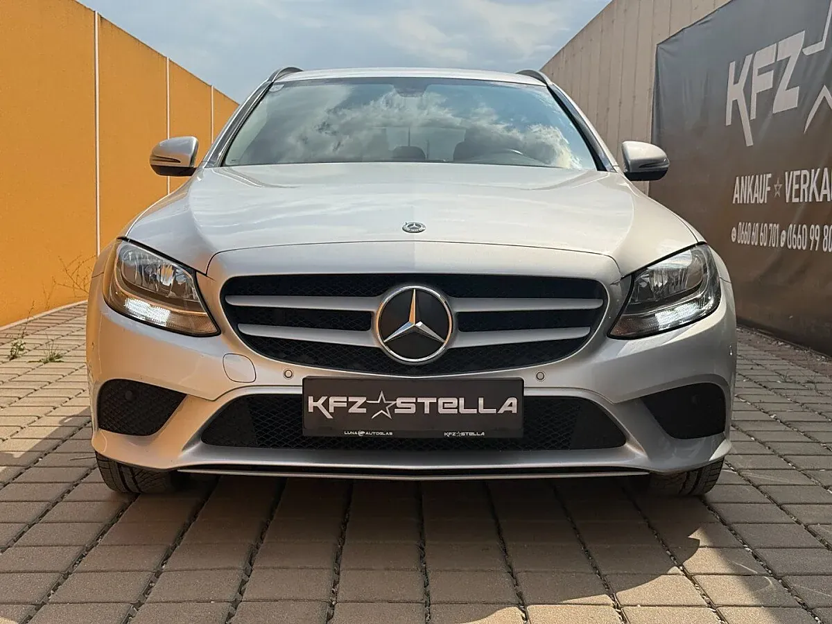 Mercedes-Benz C-Class 2020 photo 2