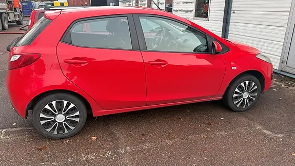 Mazda 2