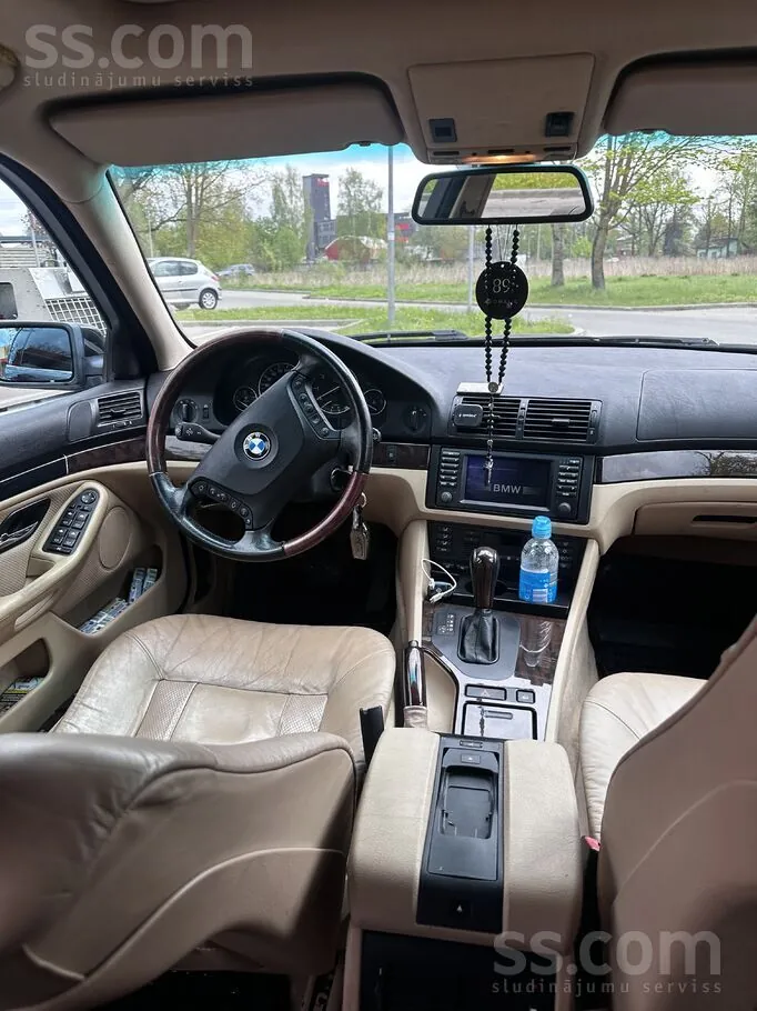 BMW 530 2003 photo 2